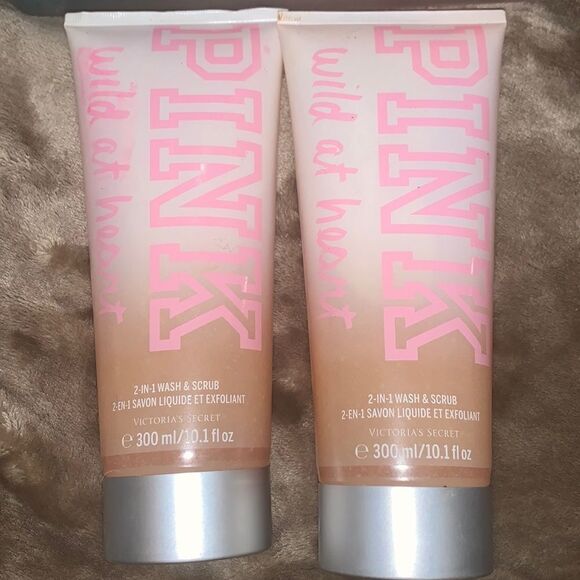 VS Wild at Heart 2-In-1 Wash & Scrub ⭐️⭐️DISCONTINUED⭐️⭐️ - Picture 2 of 2